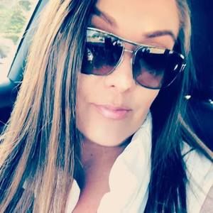 Meet your Posher, Monica